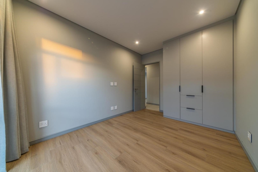 To Let 4 Bedroom Property for Rent in Val De Vie Estate Western Cape